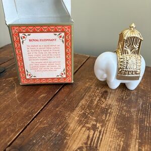 💚Avon Vintage Royal Elephant Decanter